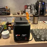 Les Orchidees , & Restaurant