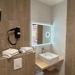 酒店 Les Orchidees , & Restaurant 默兹河畔凡尔登