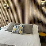 Les Orchidees , & Restaurant 酒店 3*