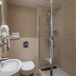 Les Orchidees , & Restaurant 酒店