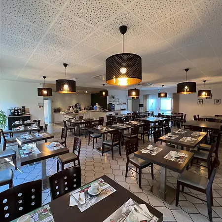 Les Orchidées Logis, Hôtel&restaurant Hotel 3*