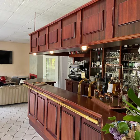 Les Orchidees , & Restaurant 3*