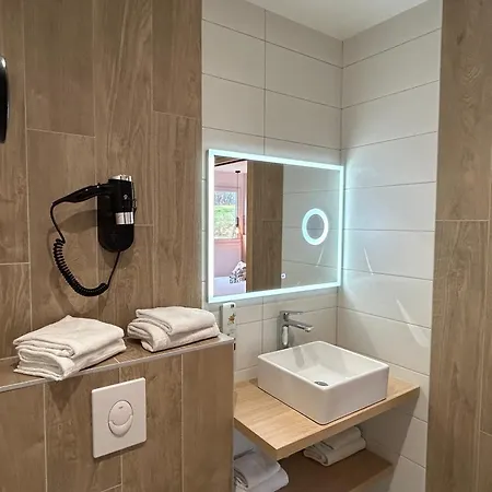 Hotel Les Orchidées Logis, Hôtel&restaurant Verdun-sur-Meuse