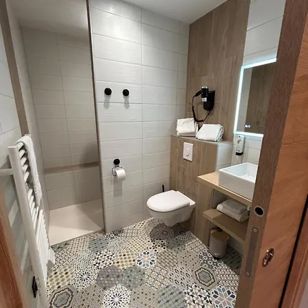 Les Orchidees , & Restaurant Ξενοδοχείο