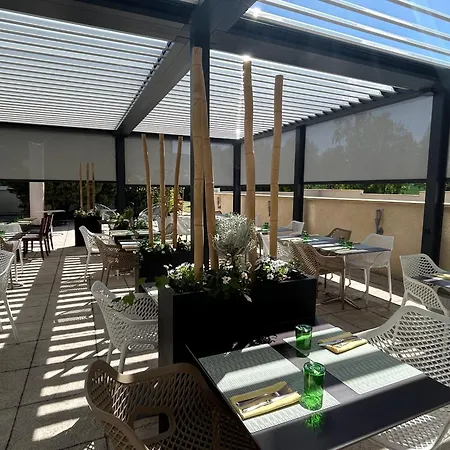 Hotel Les Orchidees , & Restaurant Verdun