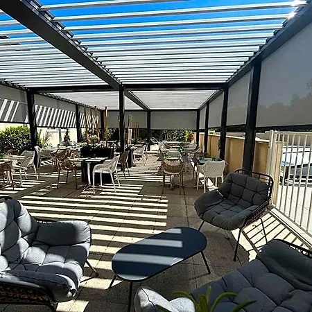 Les Orchidees , & Restaurant Szálloda Verdun-sur-Meuse