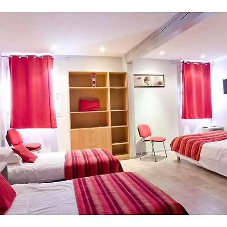 Les Orchidees , & Restaurant Szálloda 3*