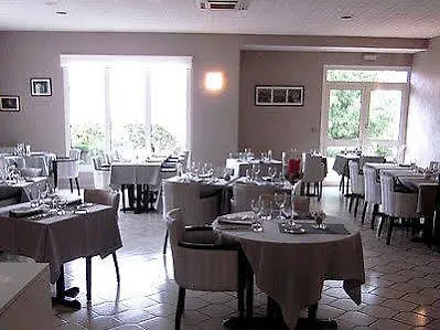 酒店 Les Orchidees , & Restaurant 3*