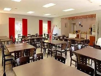 Les Orchidees , & Restaurant 酒店