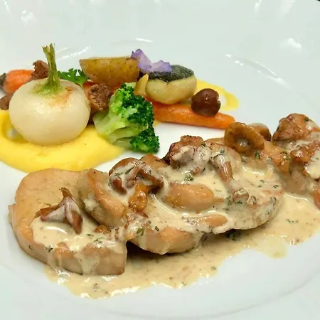 Les Orchidees , & Restaurant 3*