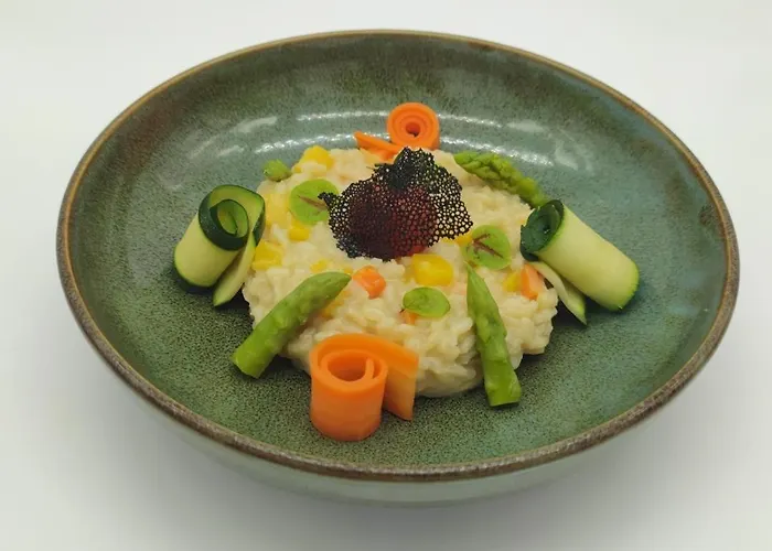 Отель Les Orchidees , & Restaurant