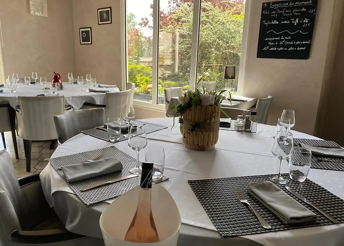 Les Orchidees , & Restaurant 3*