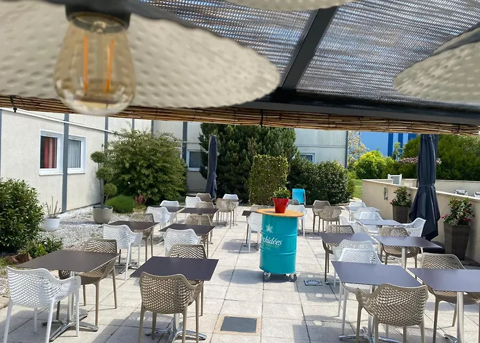 Отель Les Orchidees , & Restaurant Верден-сюр-Мёз