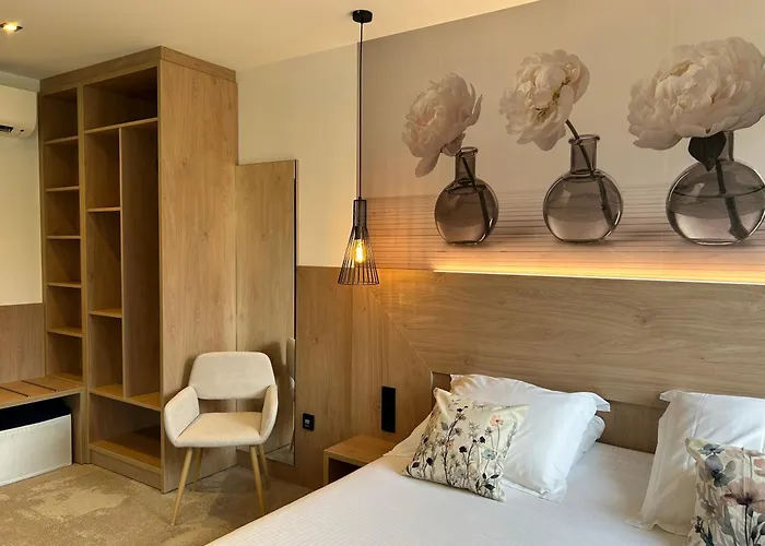 Les Orchidées , Hôtel&restaurant Hotel Verdun-sur-Meuse