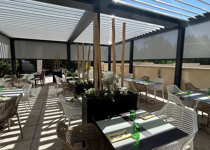 Hotel Les Orchidees , & Restaurant Verdun