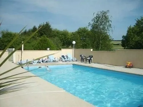 Les Orchidees , & Restaurant Отель