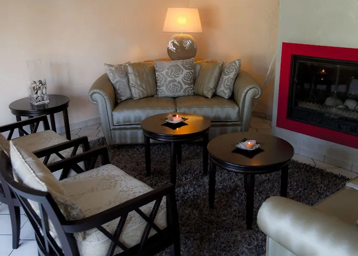 Les Orchidees , & Restaurant