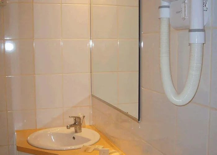 Les Orchidees , & Restaurant Hotel 3*