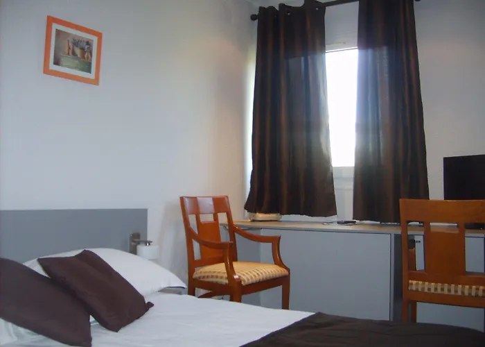 Les Orchidees , & Restaurant 3*