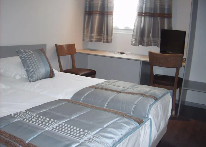 Hotel Les Orchidees , & Restaurant 3*