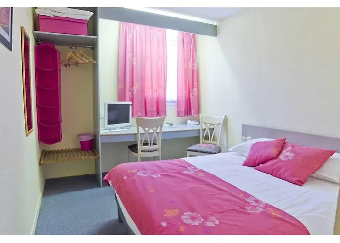 Отель Les Orchidees , & Restaurant